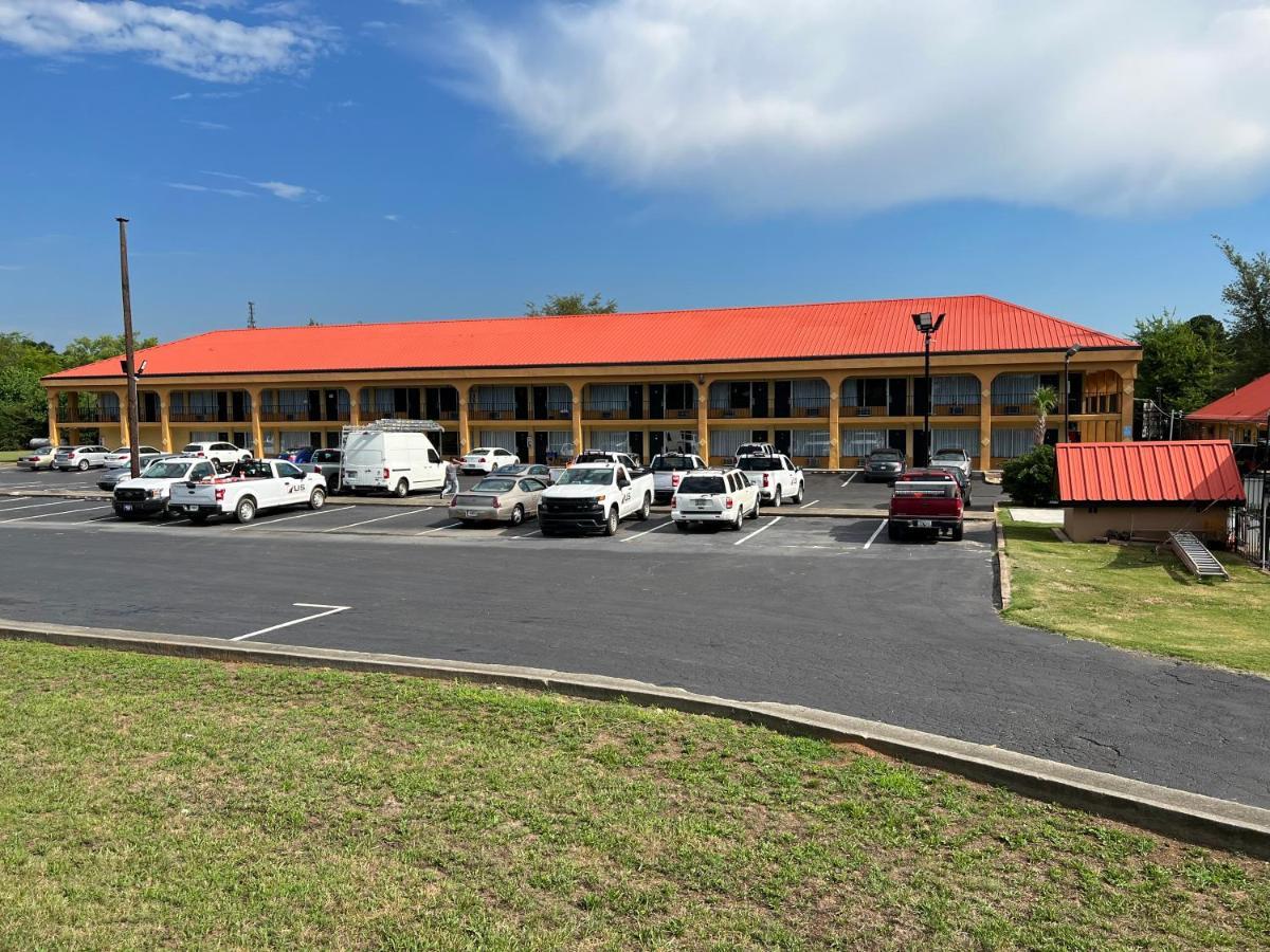 Country Hearth Inn & Suites Cartersville Esterno foto